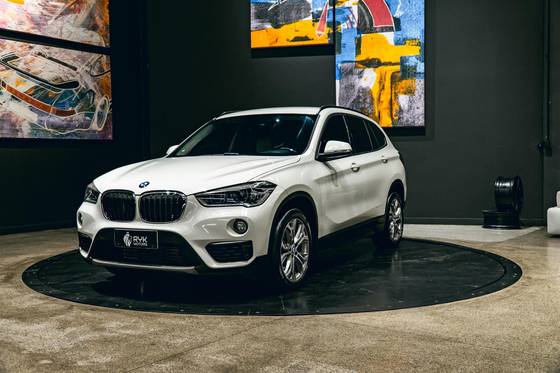 BMW X1 2.0 16V TURBO ACTIVEFLEX SDRIVE20I 4P AUTOMÁTICO BMW X1 2.0 16V TURBO ACTIVEFLEX SDRIVE20I 4P AUTOMÁTICO